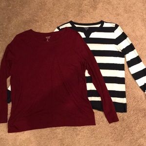 Set of 2 GAP long sleeved shirts